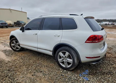 2012 Volkswagen Touareg V6 Tdi from USA, damaged, VIN WVGEK9BP2CD010729